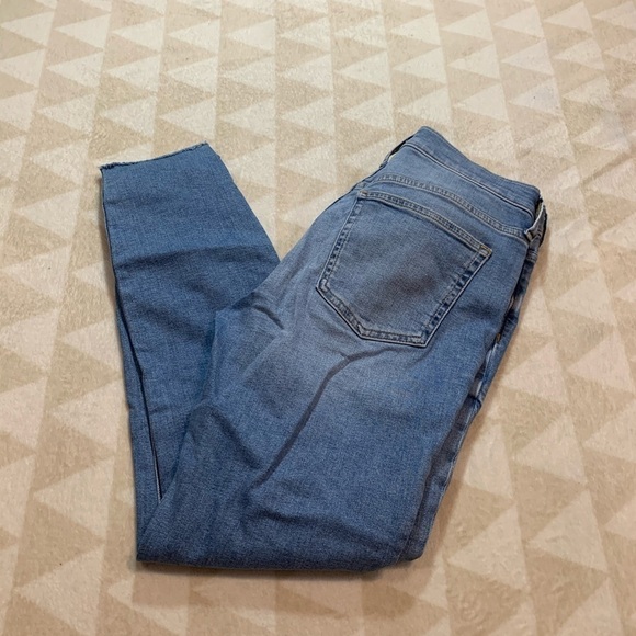 J crew 9” high rise toothpick jeans Hamden wash - Picture 3 of 8